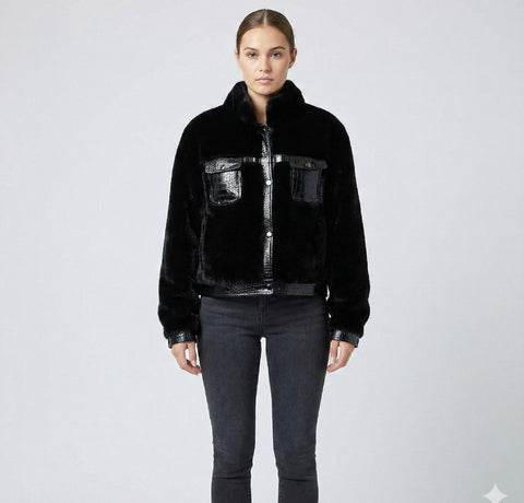 Faux fur jacket croc pocket  - medium