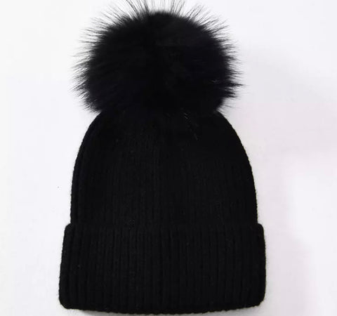 Cashmere knit hat